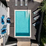 Luxury Villa Ive With Heated Pool, Finnish Sauna, Infrared Sauna, Pet Friendly