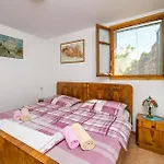 Cozy Home In Poljica With Kitchen