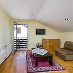 Apartman Nada 5