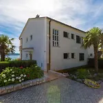 Two-Bedroom Apartment Crikvenica 3