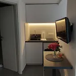 Apartments R&B