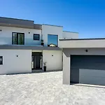Majestic View Villa