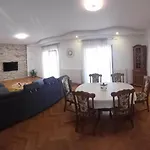Apartman Tea