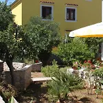 Apartments With A Parking Space Mali Losinj