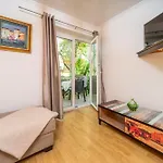 Apartments By The Sea Barbat, Rab - 14512