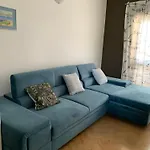 Family House With Apartments Near The Beach And City Center