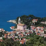 Beautiful Home In Veli Losinj With 4 Bedrooms And Wifi