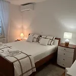 Apartment Tina