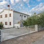 Studio Fuer 2 Personen Ca 26 Qm In Njivice, Kvarner Bucht Krk