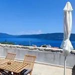 Apartment Desanti 2 Valun