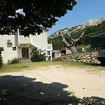 Apartment Petra, Jurandvor Baska
