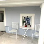 Studio Apartment Oscar