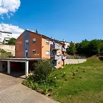 Apartment Zeba By Interhome