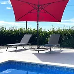 Rock'N'Jazz Apartment With Swimming Pool And Beautiful Sea View
