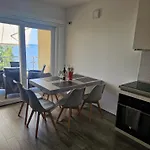 Novi Lux