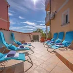 Appartement Mit Balkon Und Meerblick