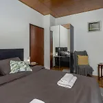 Lovely Home In Brod Na Kupi With Kitchen