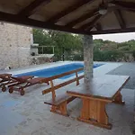 Stonehouse Apartment