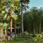 Lovely Apartment In The Park Near The Beach