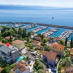 Apartments Rona Erea Icici
