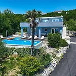 Luxury Villa With A Swimming Pool Crikvenica - 21519