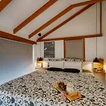 House With Pool, 50 Meters From Sea, Privacy - By Traveler Tourist Agency Krk - Id 2137