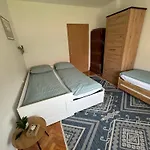 Lynx And Fox Self Check-In Free Parking Apartment