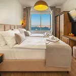 Deluxe Double Rooms In Castellum Besca
