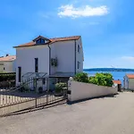 Nur 100 Meter Zum Strand Mit Pool