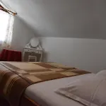 Apartmani Maja
