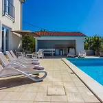 Holiday Home In Smrika 45290