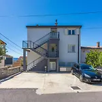 Apartment In Crikvenica 45071