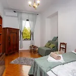 1 Bedroom Lovely Apartment In Rijeka