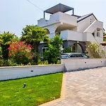 Apartments Perla