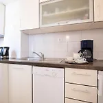 Elegant Lovran Apartment With Sea View