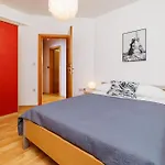 Apartment Ereiz