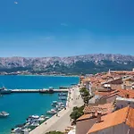 1 Bedroom Nice Apartment In Baska