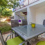 2 Bedroom Stunning Apartment In Selce