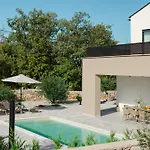 Villa Divine