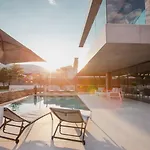 Luxury Villa Pearl 2 With Infinity Pool