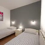 Apartments Dorijan With Pool
