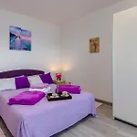 2 Bedroom Gorgeous Home In Dramalj