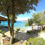Holiday House Summer Breeze