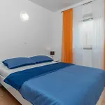 Awesome Apartment In Jadranovo With Kitchen