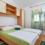 Beautiful Apartment In Krk With Kitchen