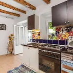 3 Bedroom Awesome Home In Supetarska Draga