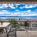 Beautiful Apartment In Novi Vinodolski With Wifi