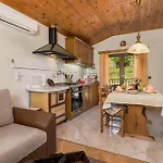 Lovely Home In Lovran With Wifi