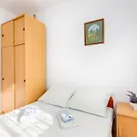 1 Bedroom Stunning Apartment In Rasopasno