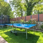 Amazing Home In Svet Vid Dobrinjski With Jacuzzi